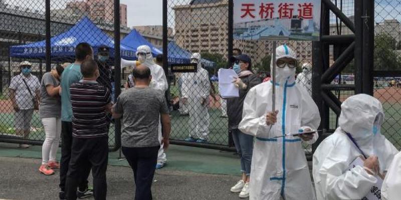Pekín, en vilo por el rebrote de coronavirus. Foto de: EFE/EPA/STRINGER China registra un total de 107 casos en Pekín tras el rebrote de coronavirus