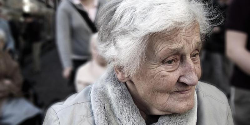 Abuela /Pixabay Señora mayor