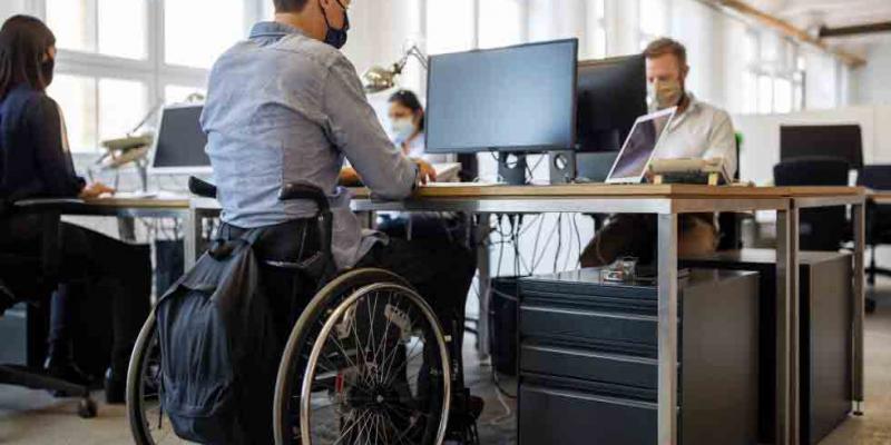 Contratos formativos para personas con discapacidad / Cinco Días - El País Los contratos formativos de las personas con discapacidad tendrán una bonificación del 50 %