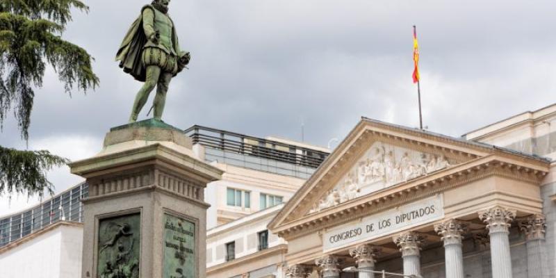 Personas con discapacidad | Foto de Servimedia Fachada del Congreso de los Diputados