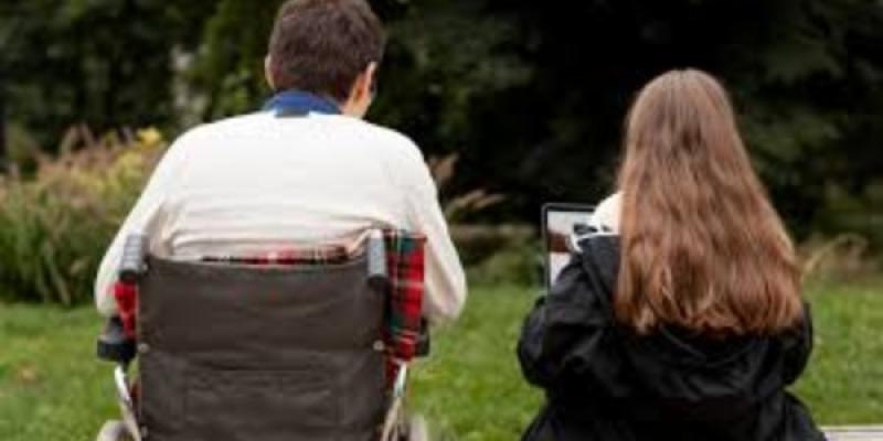 Cifras de personas con discapacidad en edad laboral y en activo en Andalucía Personas con discapacidad en activo en el mercado laboral andaluz