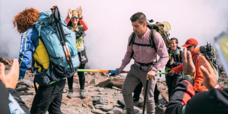 Daniel Hurtado, joven ciego es guiado por sus compañeros | Foto cedida por Antonio Hermoso para Servimedia Daniel Hurtado, joven ciego es guiado por sus compañeros