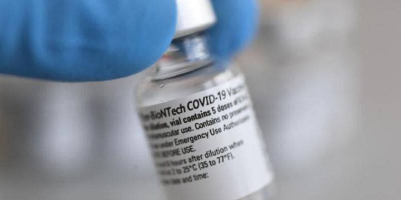 Andreas Gebert / Reuters Vacuna covid de Pfizer