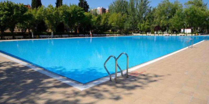Piscinas municipales con el coronavirus. Foto: Servimedia Repaerturas de las piscinas municipales en Madrid