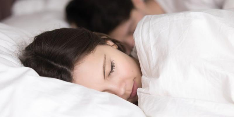 Imagen de dos personas durmiendo/ConSalud.es Los trastornos del sueño afectan a gran parte de la población