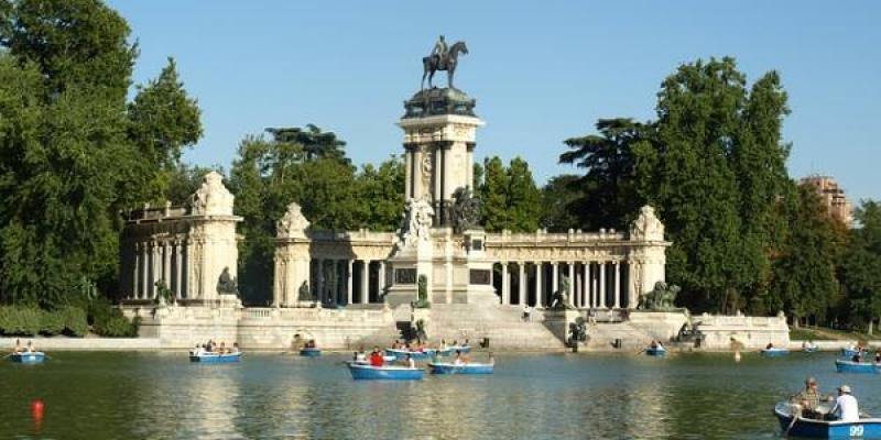 La población en España lleva reduciéndose desde el 2017 La población de España decrece para el 2100 bruscamente