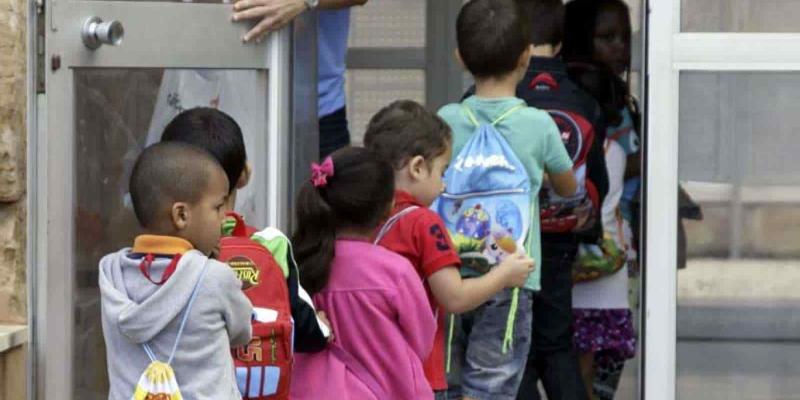 Imagen de una cola de niños/RTVE.es La pobreza en España crece entre los niños