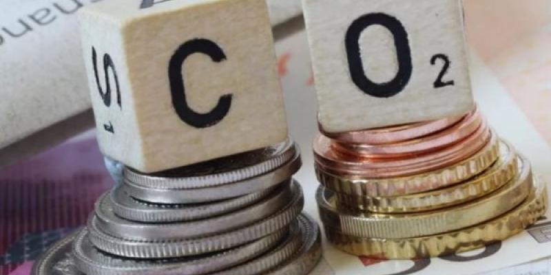 La política industrial europea debería centrarse en el comercio de emisiones y reducir los subsidios / El Periódico de la energía Dados que dicen CO2 ilustrando la política industrial
