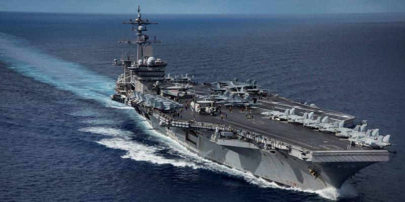 Estados Unidos, en guardia ante el riesgo de ataques de Irán.
portaaviones