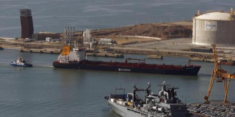 Agua para Barcelona en barcos y Andalucía Agua y sequía