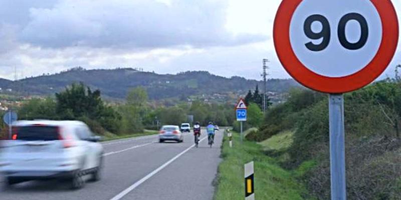 Los conductores en prácticas y las carreteras convencionales Carreteras convencionales y prácticas de autoescuelas