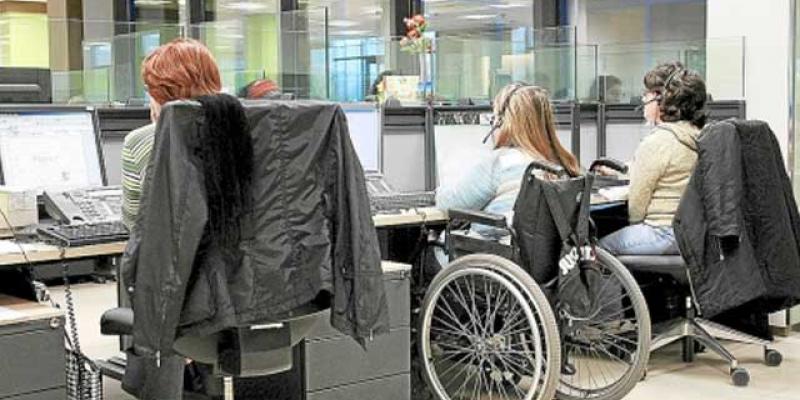 'Close Far Job' ofrece prácticas a personas con discapacidad 'Close Far Job', un proyecto que ofrece prácticas a personas con discapacidad
