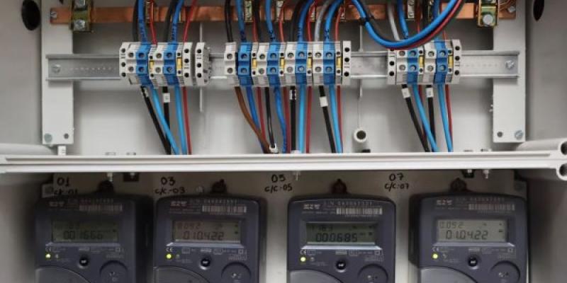 Imagen de unos contadores de luz / Fuente: Nius Diario Contadores de luz