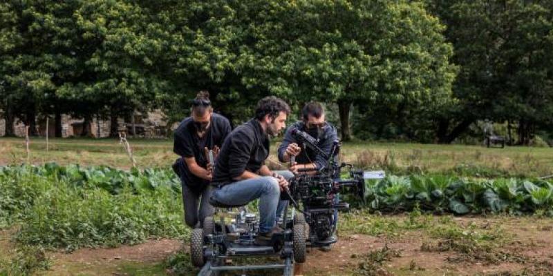 Rodrigo Sorogoyen, durante el rodaje de 'As bestas' | Foto de Academia de Cine Rodrigo Sorogoyen, durante el rodaje de 'As bestas'