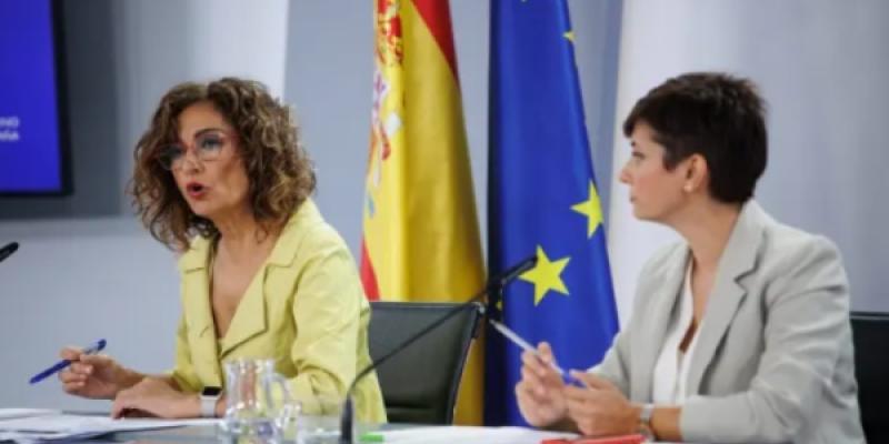 La ministra de Hacienda hablando sobre los Presupuestos Generales del Estado