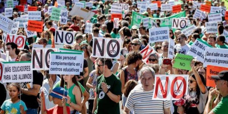 Una de las últimas protestas en Madrid de la Marea Verde, en septiembre de 2022. CARLOS LUJÁN / EUROPA PRESS Una de las últimas protestas en Madrid de la Marea Verde, en septiembre de 2022.