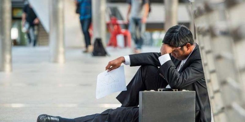 Protección por desempleo / LinkedIn Hombre en situación de desempleo