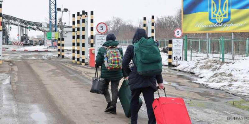 Refugiados saliendo de Ucrania / Fuente: CREAR Refugiados ucranianos
