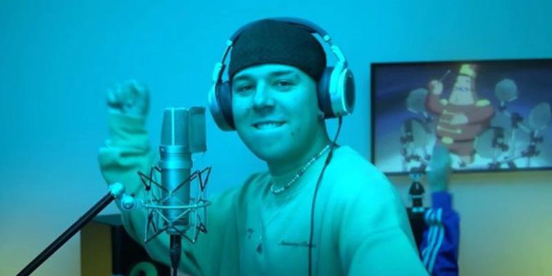 Quevedo en el videoclip de 'Quédate' - Google Imágenes 'Quédate', el super éxito de Quevedo