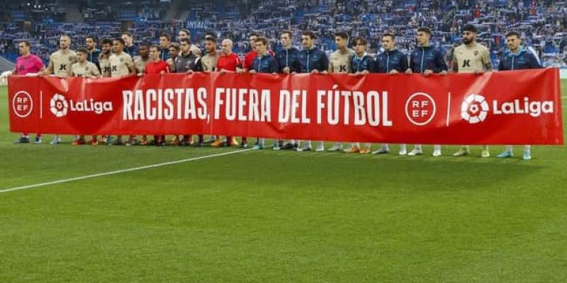 Así reaccionan al racismo en el fútbol