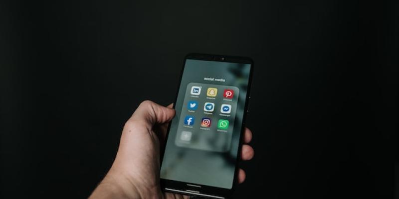 Las redes sociales y la política - Pexels Las redes sociales como fuente de información