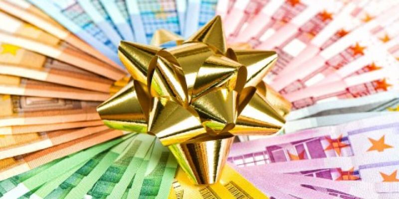 Los regalos de los bancos se tienen que justificar Regalos de los bancos