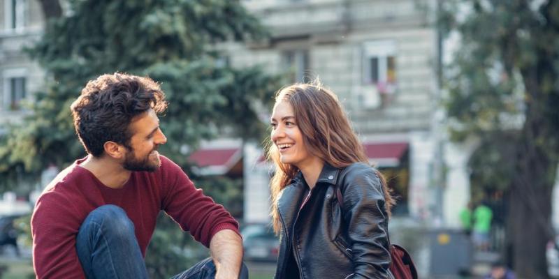 Imagen de una pareja/La Vanguardia Hardballing, la nueva relación de los jóvenes