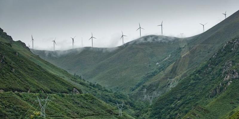Imagen de molinos de viento / Servimedia Energía eólica