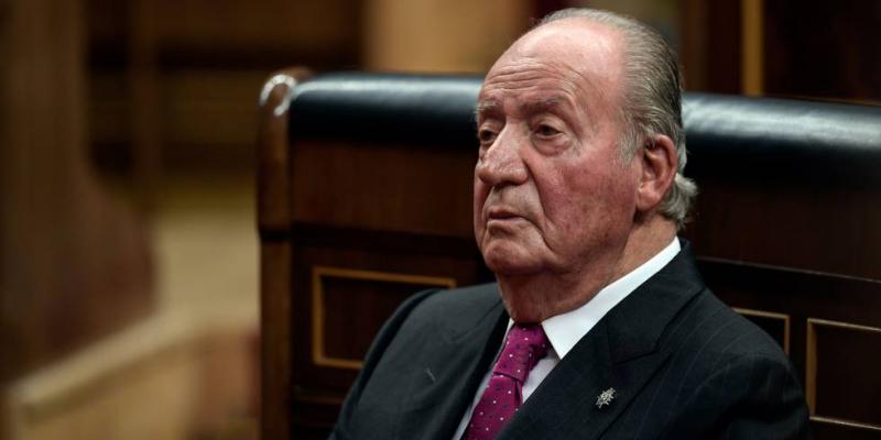 El Rey Juan Carlos envía un comunicado en el que anuncia que no volverá a España estas Navidades El rey Juan Carlos, el pasado 7 de diciembre de 2019 en el Congreso. ÓSCAR DEL POZO / GETTY