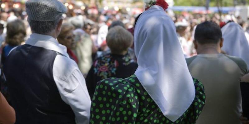 Chulapos en la Pradera de San Isidro 