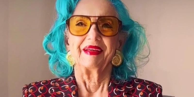 Sara con parkinson | Foto cedida por Sara Blanco Sara, de 93 años, posa en su casa
