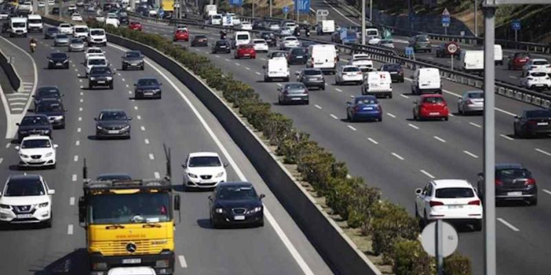 Seguridad vial / Se regulará la velocidad de vehículos en la ciudad en 2021 La DGT no ha podido modificar la normativa durante 2019 debido a la falta de Gobierno / EP