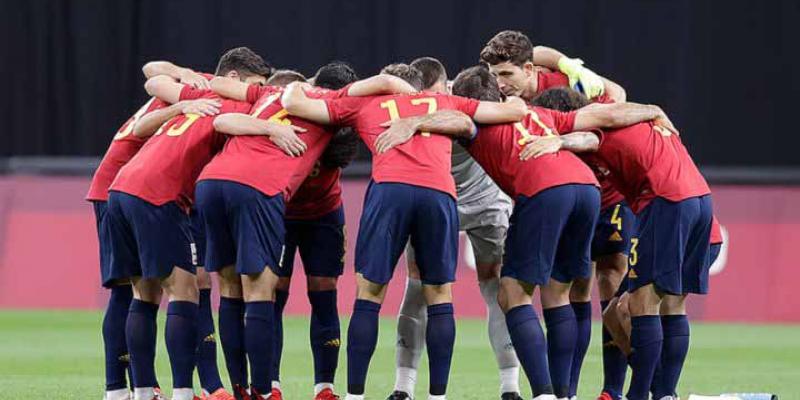 selección española / Sefutbol La selección española da un paso más hacia las medallas