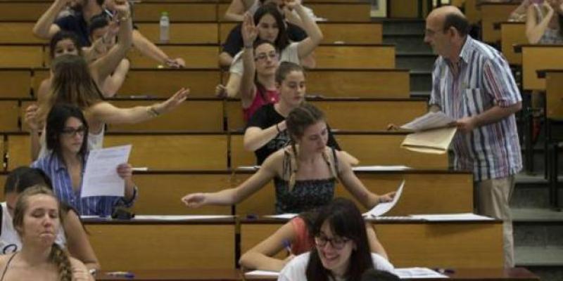 Cómo preparan los estudiantes la prueba de Selectividad en tiempos del coronavirus Comienza la cuenta atrás para Selectividad en tiempos del coronavirus.