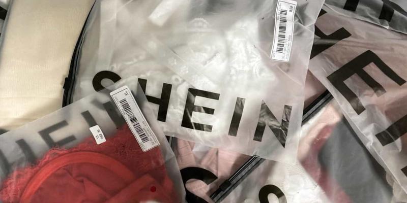 Imagen de bolsas de Shein/Xataka Shein se une a Amazon