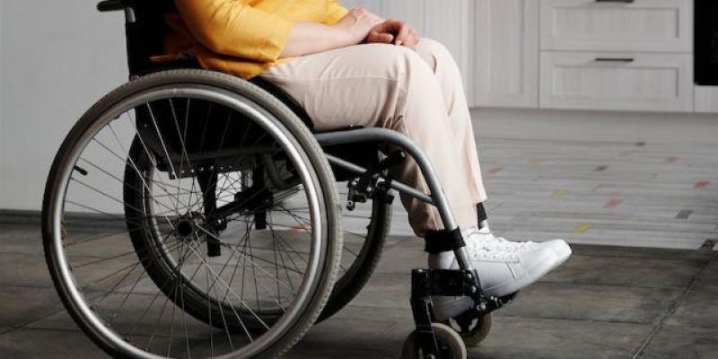 Desarrollan una silla de ruedas con comando de voz - Pexels Una silla de ruedas con comando de voz