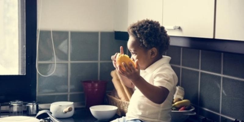 Imagen de un niño/envatoelements World Vision insiste en la cumbre del G7