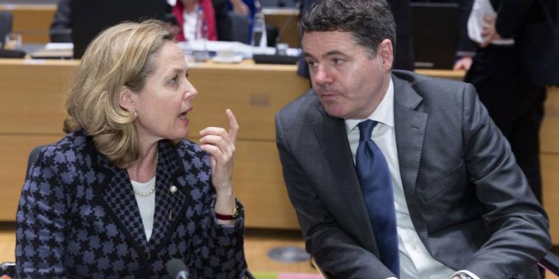 Subidas salariales La vicepresidenta Nadia Calviño junto al ahora presidente del Eurogrupo, Paschal Donohoe, en una reunión en Bruselas en 2019.THIERRY MONASSE / GETTY IMAGES