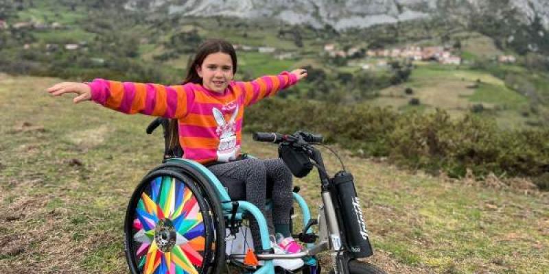 SuperLu / Servimedia SuperLu con su silla de ruedas