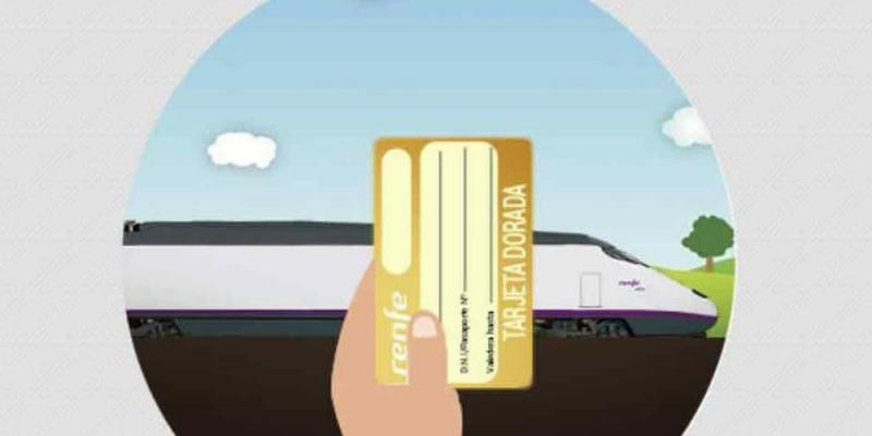 Con la tarjeta dorada de Renfe se puede adquirir entre 25 % y un 40 % de descuento/ Tramitarjeta