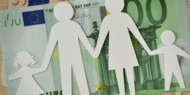 La tasa de natalidad en España preocupa - iStock Fomento de la tasa de natalidad