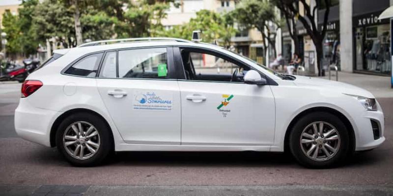 Imagen de un taxi en Sabadell/Diari de Sabadell Taxis en Sabadell y Sant Quirze Vallés
