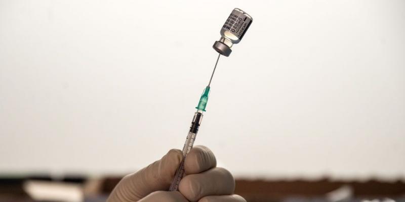 Los responsables de Pfizer y de BioNtech han anunciado que será necesaria una tercera dosis de su vacuna / GETTY