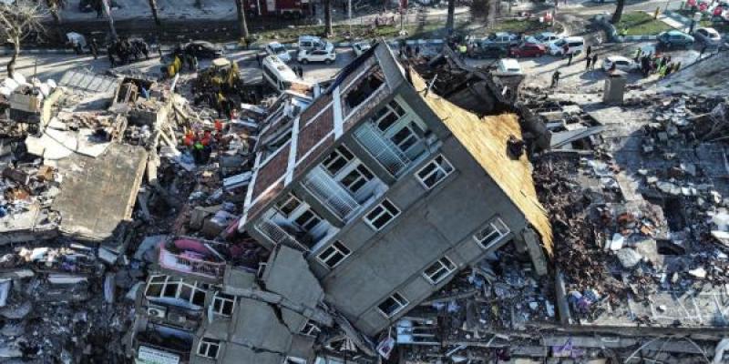 Foto aérea que muestra la destrucción en la ciudad de Kahramanmaras, al sur de Turquía.