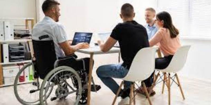 Personas con discapacidad en su puesto de trabajo