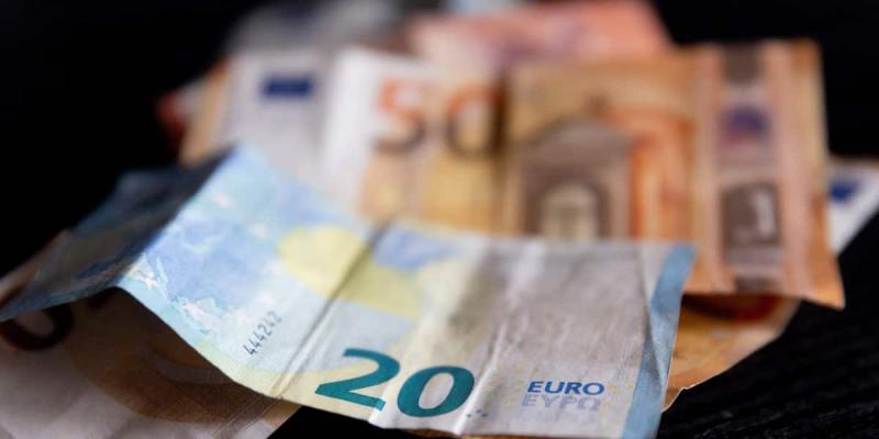 Imagen de dinero/Idealista Descuentos para el 2025