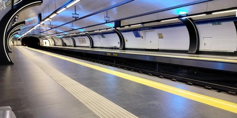 Metro de Madrid, transporte público