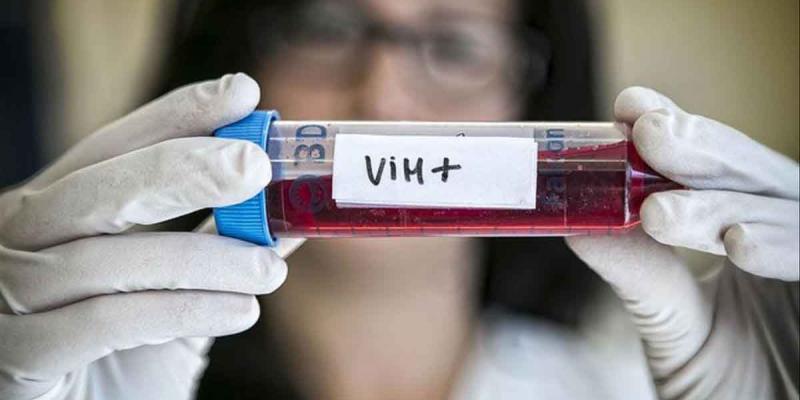 tratamientos de VIH / El Periódico Los tratamientos de VIH han evitado miles de casos y muertes en los últimos 30 años