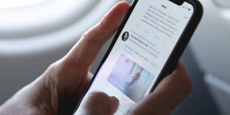 Los directivos creen que estas nuevas funciones no potenciarán el acoso, los bulos o las noticias falsas. Los directivos creen que estas nuevas funciones no potenciarán el acoso, los bulos o las noticias falsas.