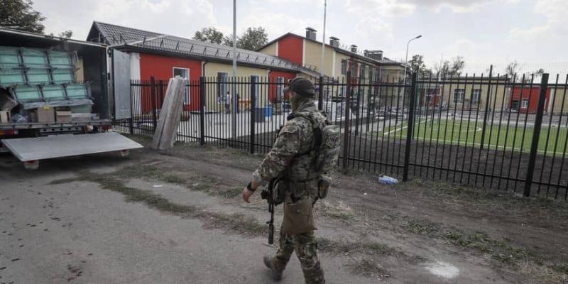 Imagen de un soldado ucraniano/Levante-EMV Defensa afirma el envío de armamento a Ucrania